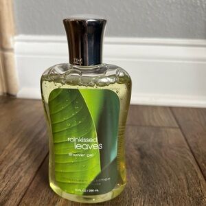 Bath & Body Works RAINKISSED LEAVES Shower Gel Wash 10 oz. Signature Rain Kissed